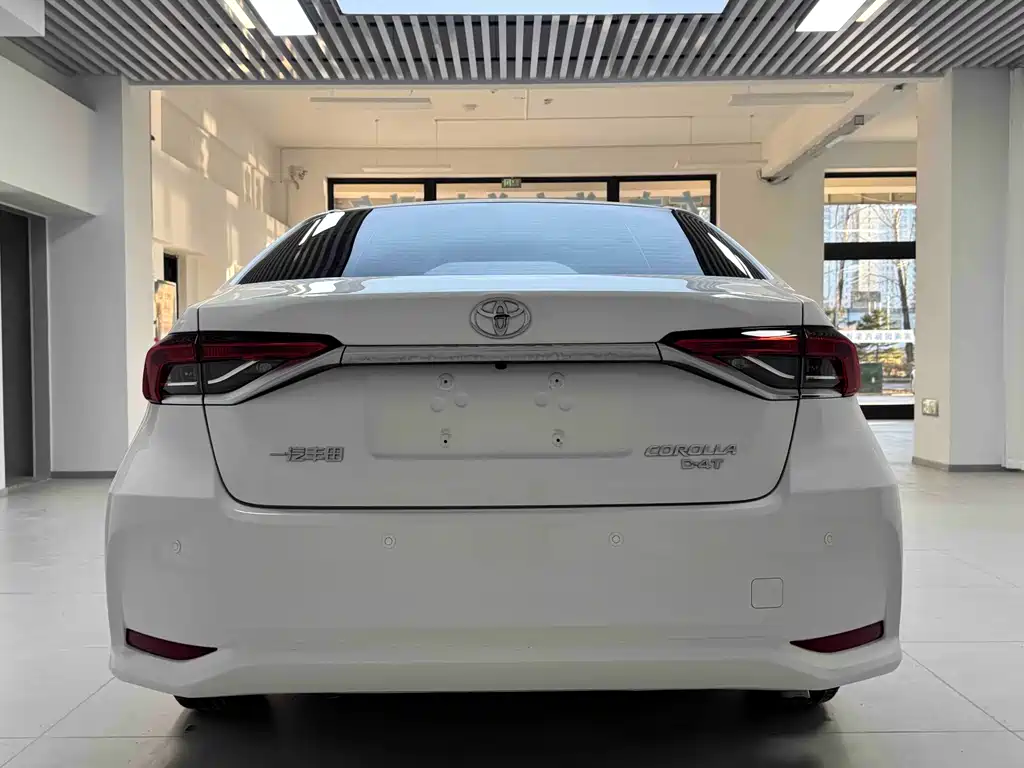 Toyota Corolla — миниатюра 5