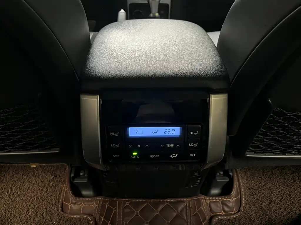 Toyota Prado — миниатюра 7