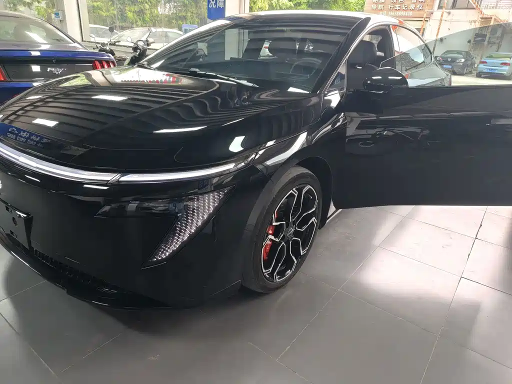 Nissan N7