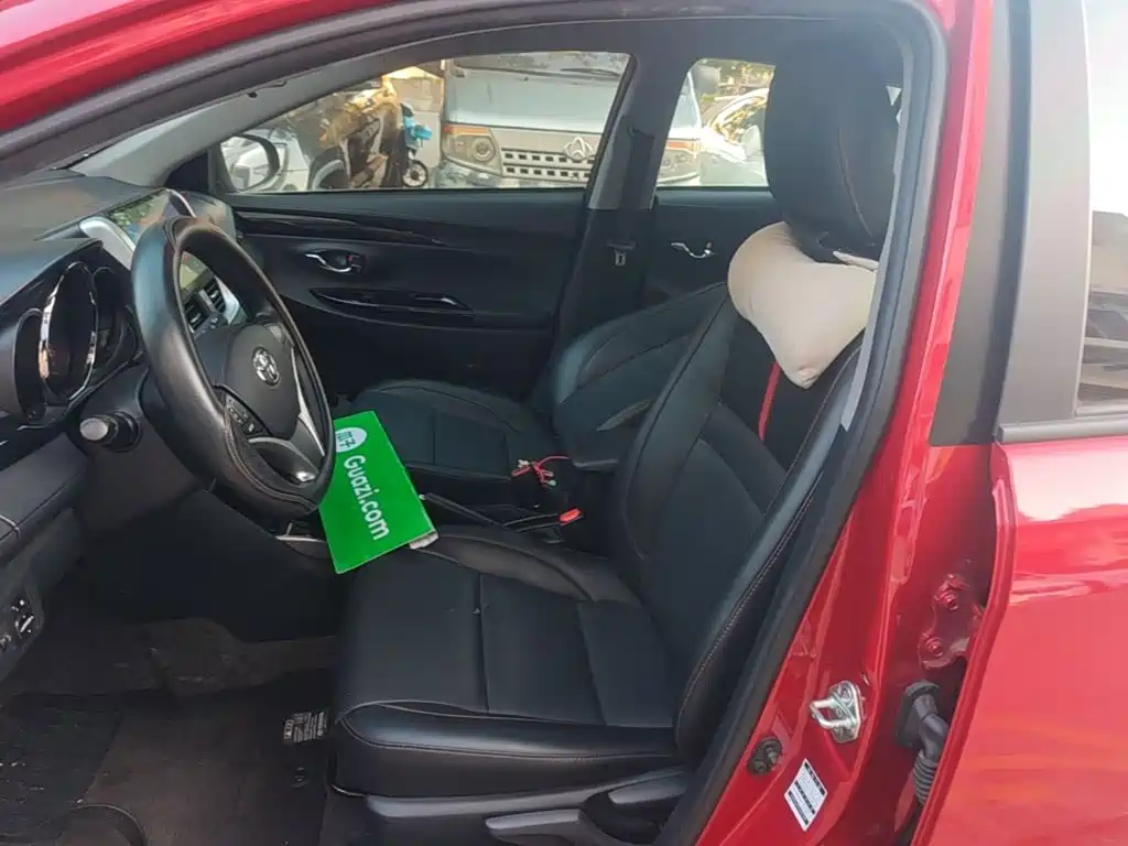 Toyota Yaris L — миниатюра 15