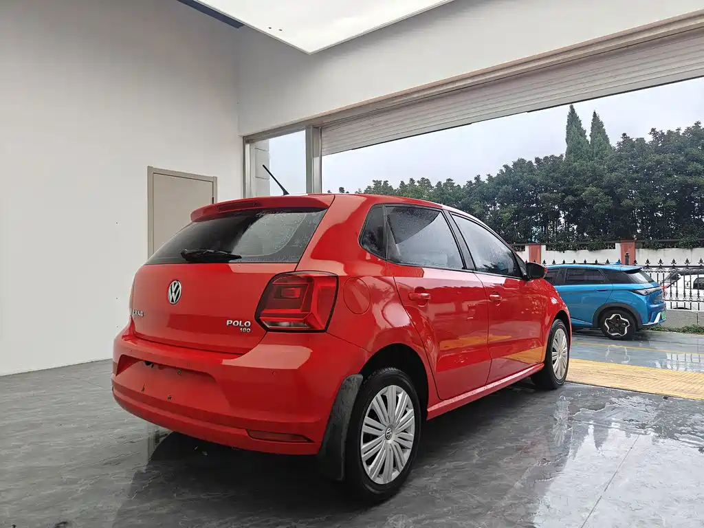 Volkswagen Polo — миниатюра 6