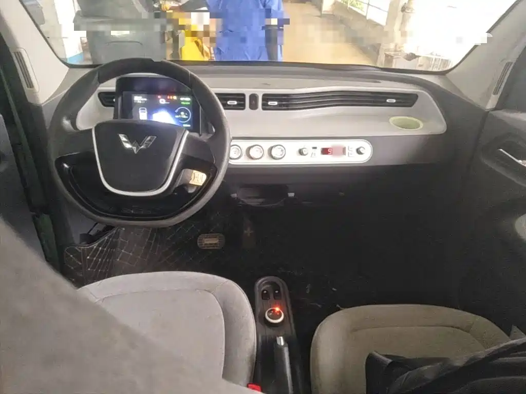Wuling MINIEV — миниатюра 10