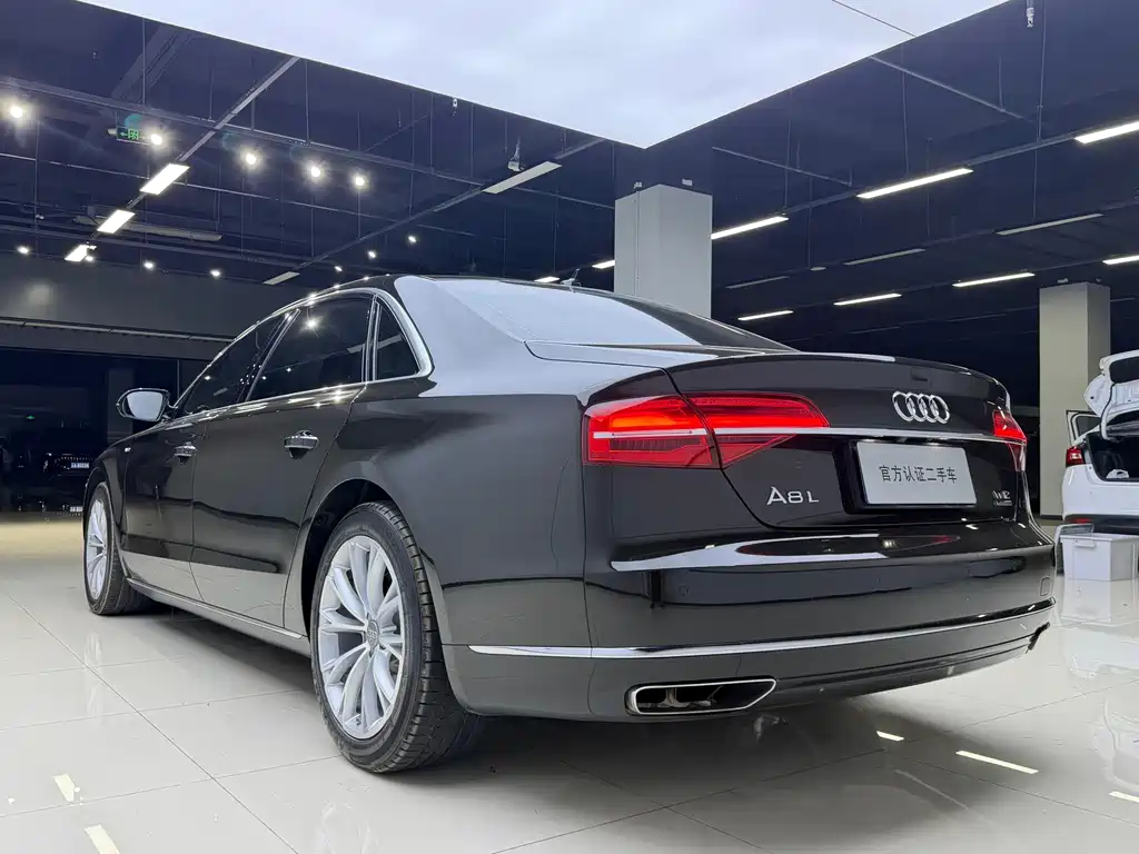 Audi A8 — миниатюра 8