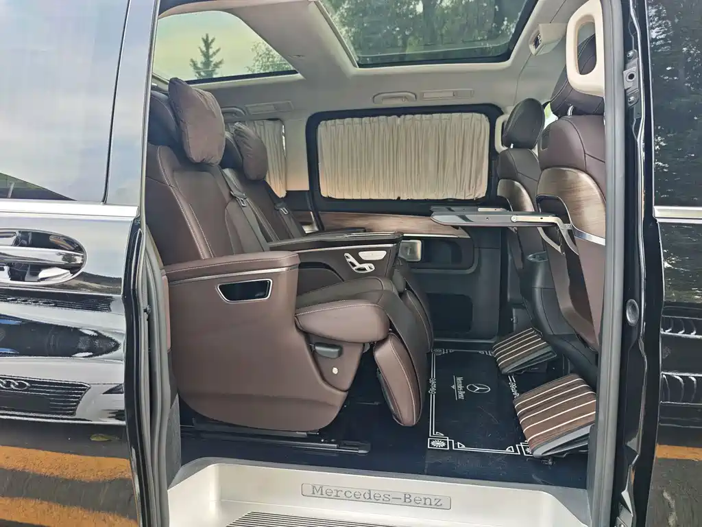 Mercedes-Benz V-Class — миниатюра 11