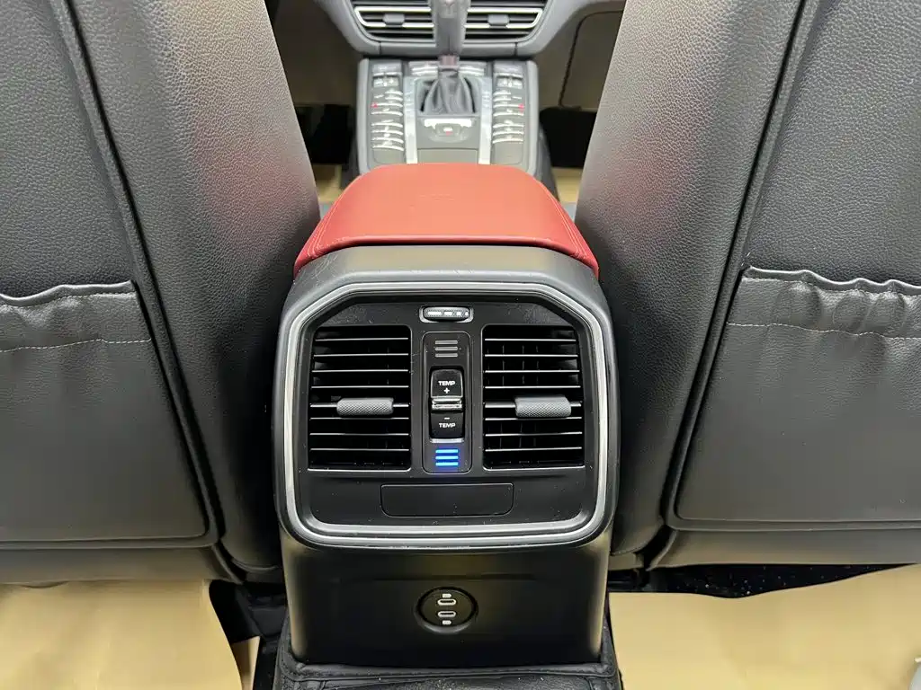 Porsche Macan — миниатюра 26