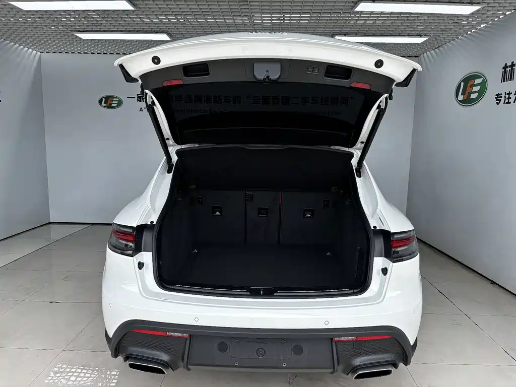 Porsche Macan — миниатюра 27