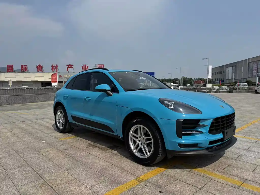 Porsche Macan — миниатюра 3