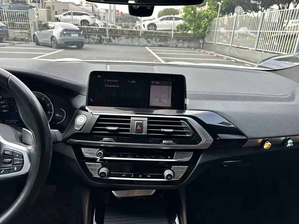 BMW X4 — миниатюра 17