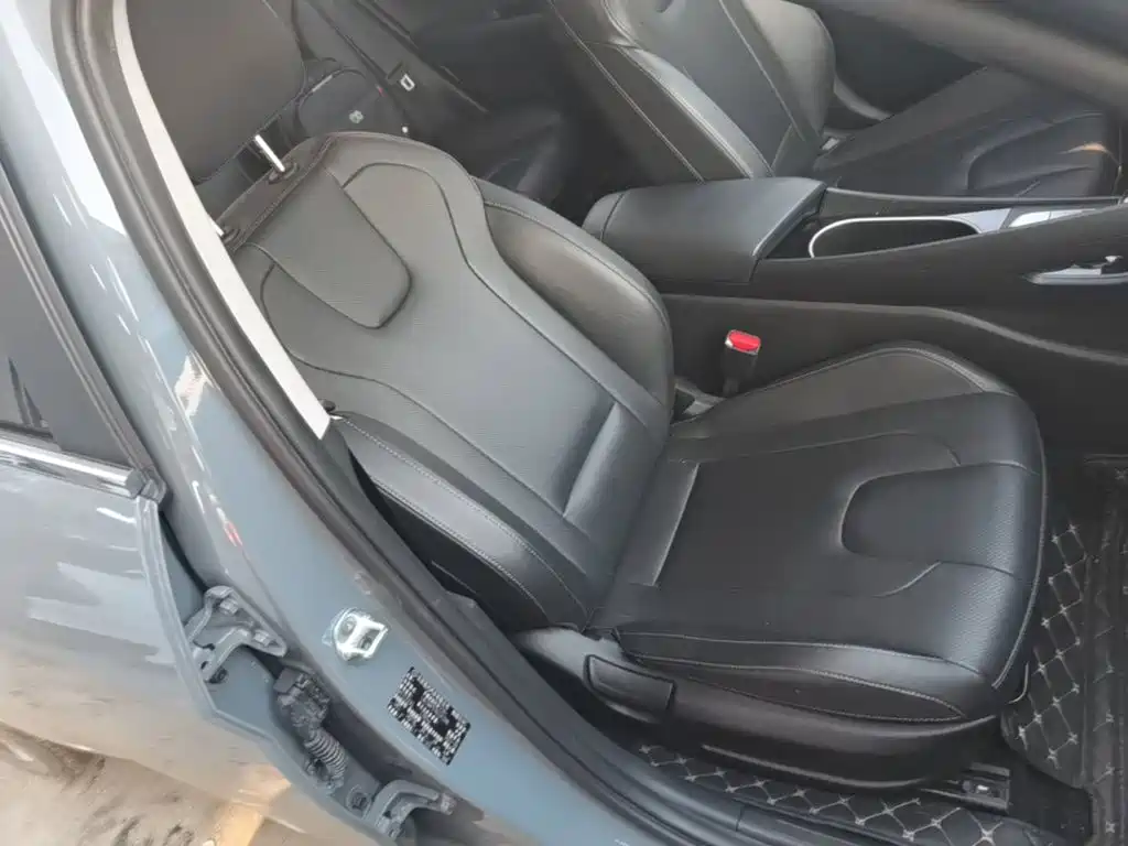 Hyundai Elantra — миниатюра 25