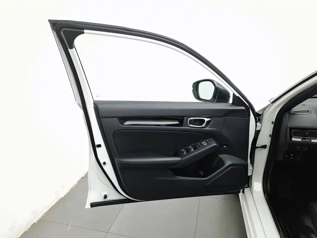 Honda Civic — миниатюра 8