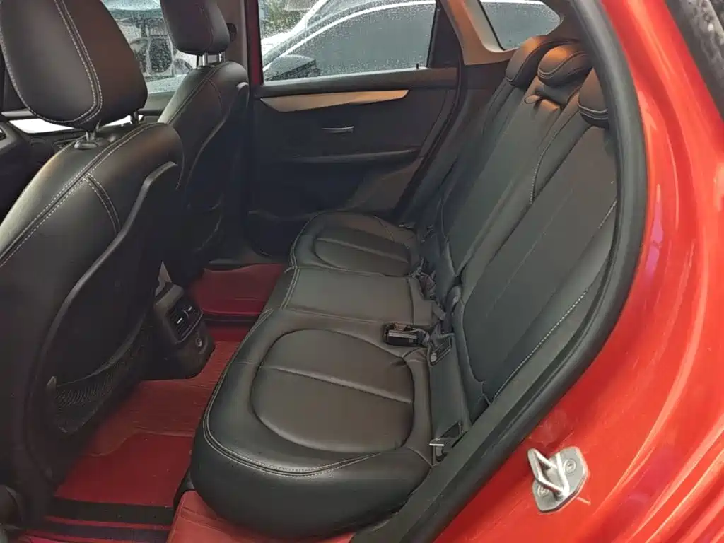 BMW 2 Series Active Tourer — миниатюра 17