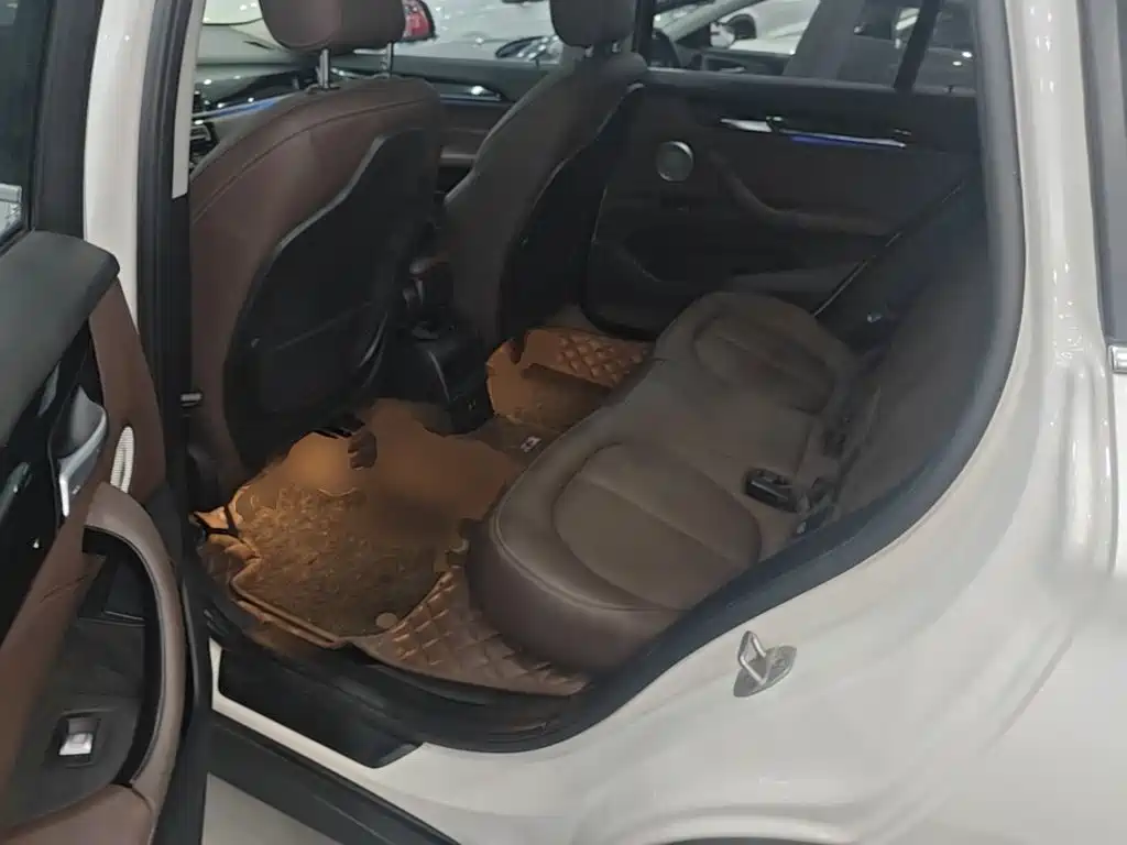 BMW X1 — миниатюра 17