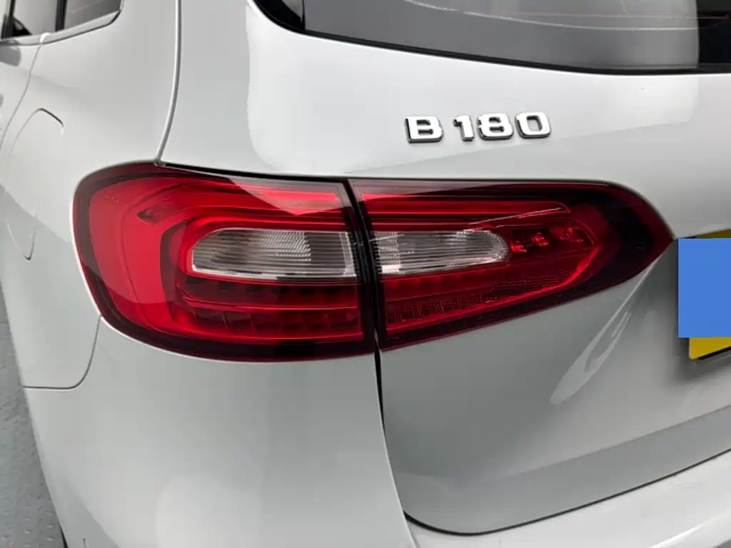 Mercedes-Benz B-Class — миниатюра 18