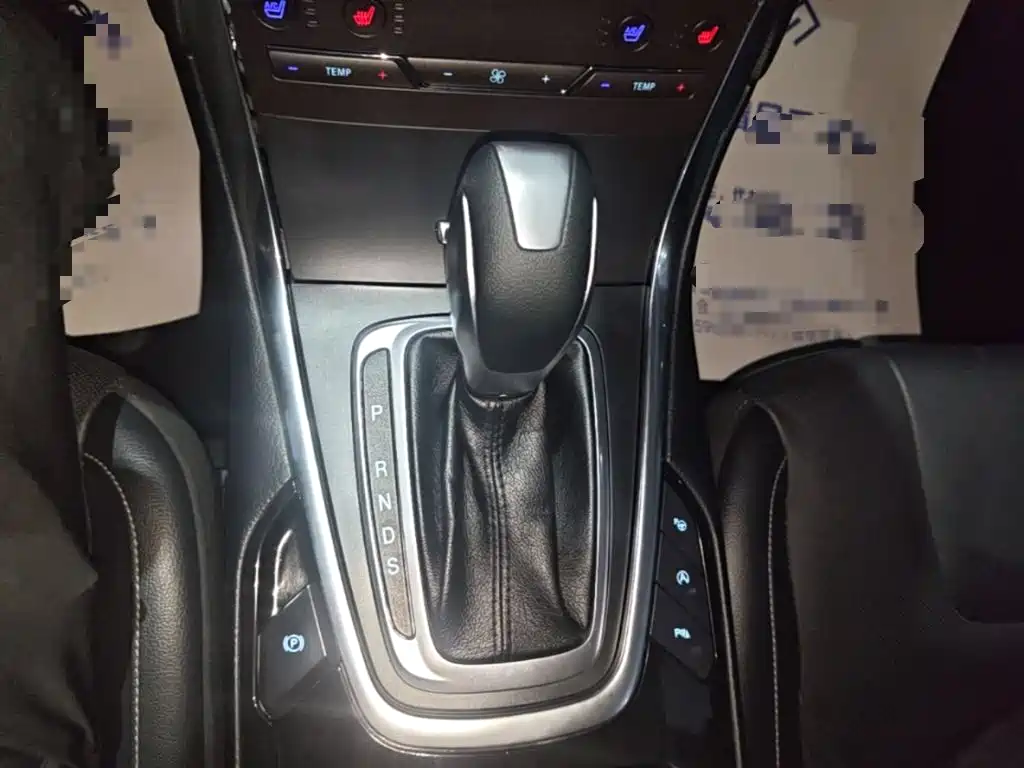 Ford Edge — миниатюра 14