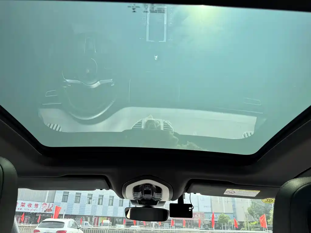 Porsche Macan — миниатюра 25