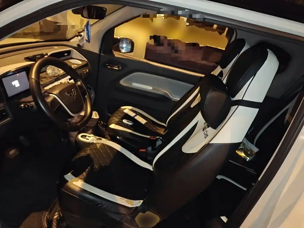 Wuling MINIEV — миниатюра 12