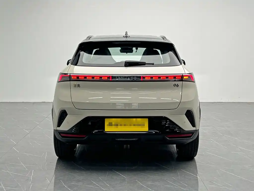 Lynk & Co 06 — миниатюра 5