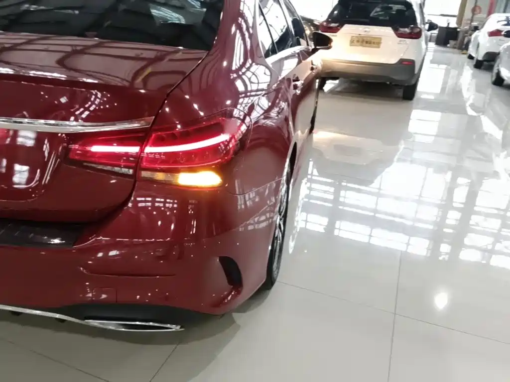 Mercedes-Benz A-Class — миниатюра 8