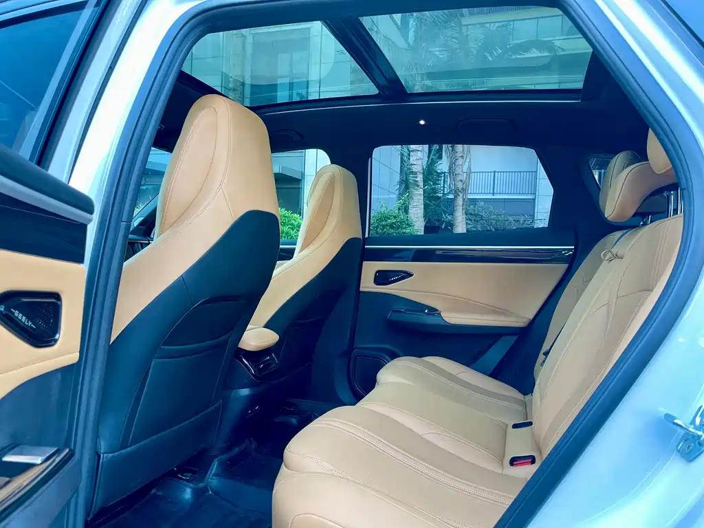 GEELY GALAXY GALAXY L7