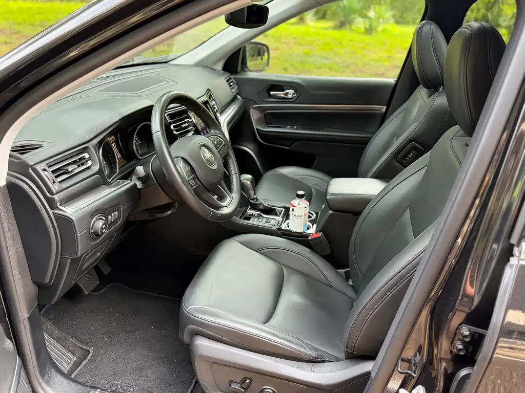 Jeep Grand Commander — миниатюра 6