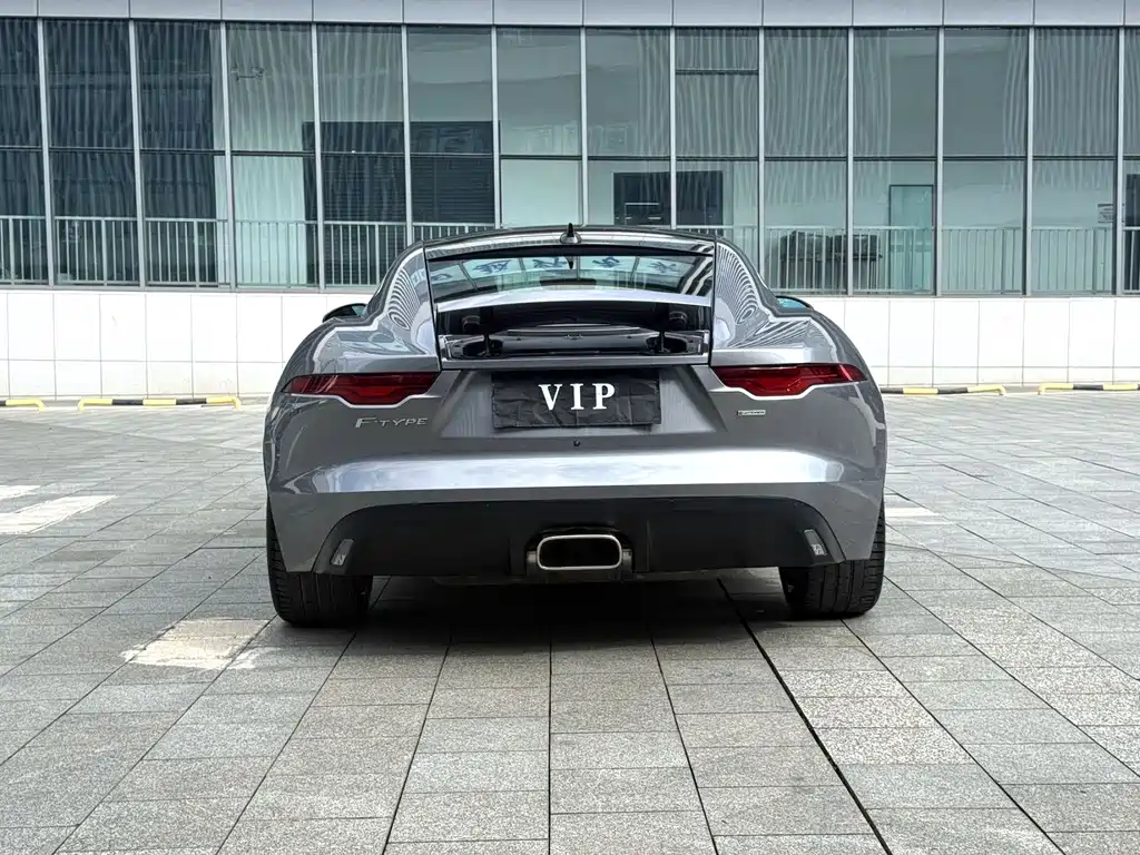 Jaguar F-TYPE — миниатюра 12