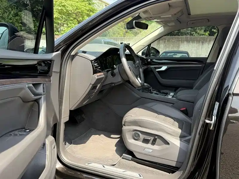 Volkswagen Touareg 2020 3.0TSI VI