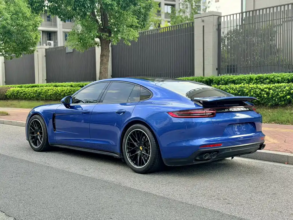 Porsche Panamera — миниатюра 13