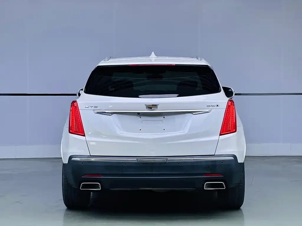 Cadillac XT5 — миниатюра 5