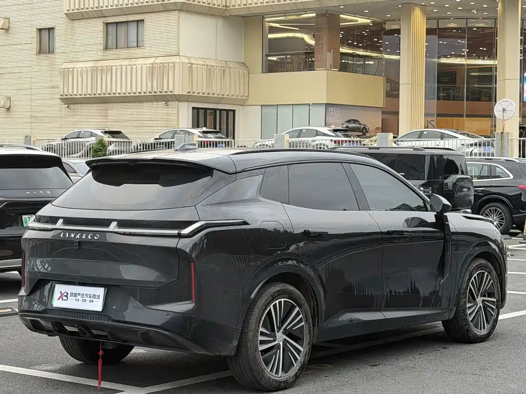 Lynk & Co 08 EM-P — миниатюра 7