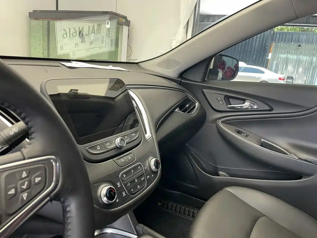 Chevrolet Malibu XL — миниатюра 11