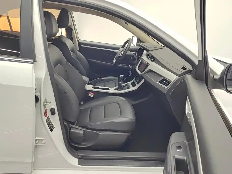 Geely Vision — миниатюра 8