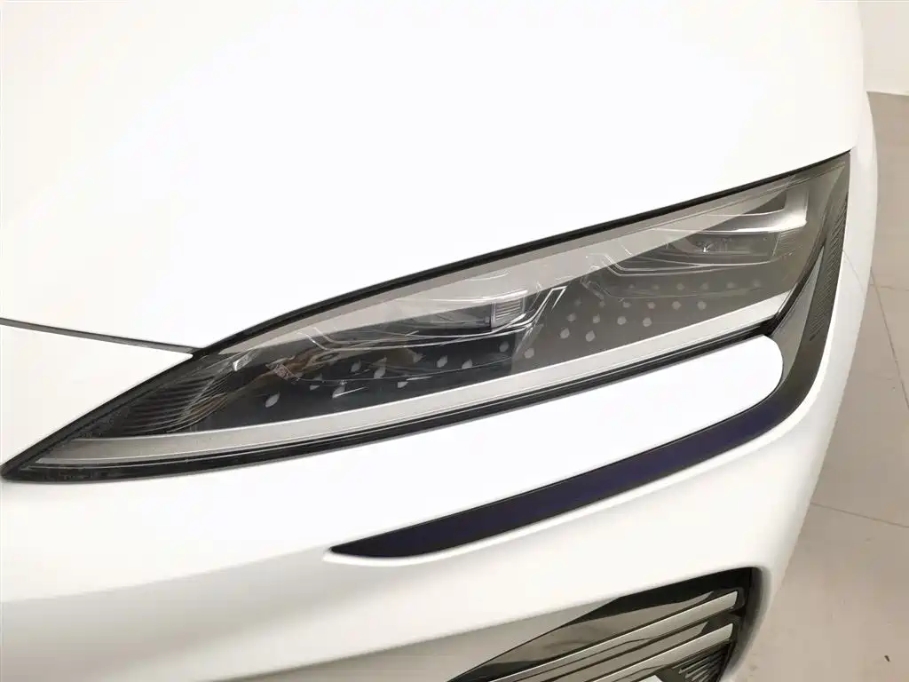 BYD Song Plus PLUS 2025 DM-i 112KM Luxury