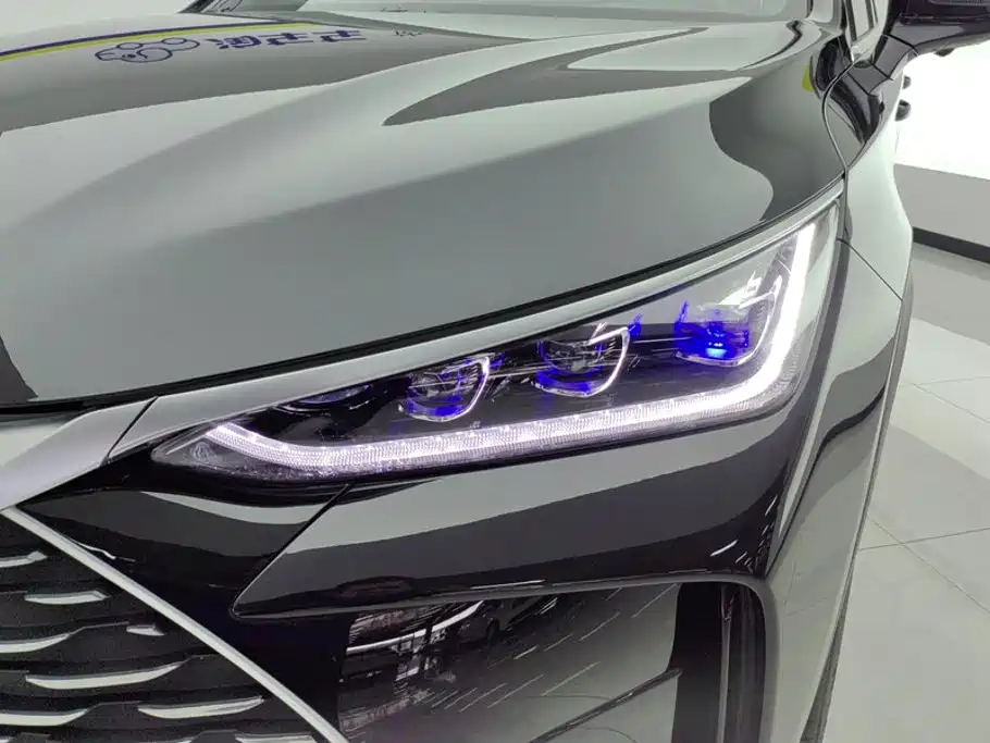 BYD Tang New Energy — миниатюра 5