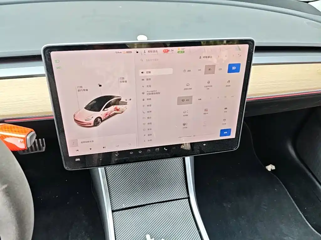 Tesla Model 3 — миниатюра 13