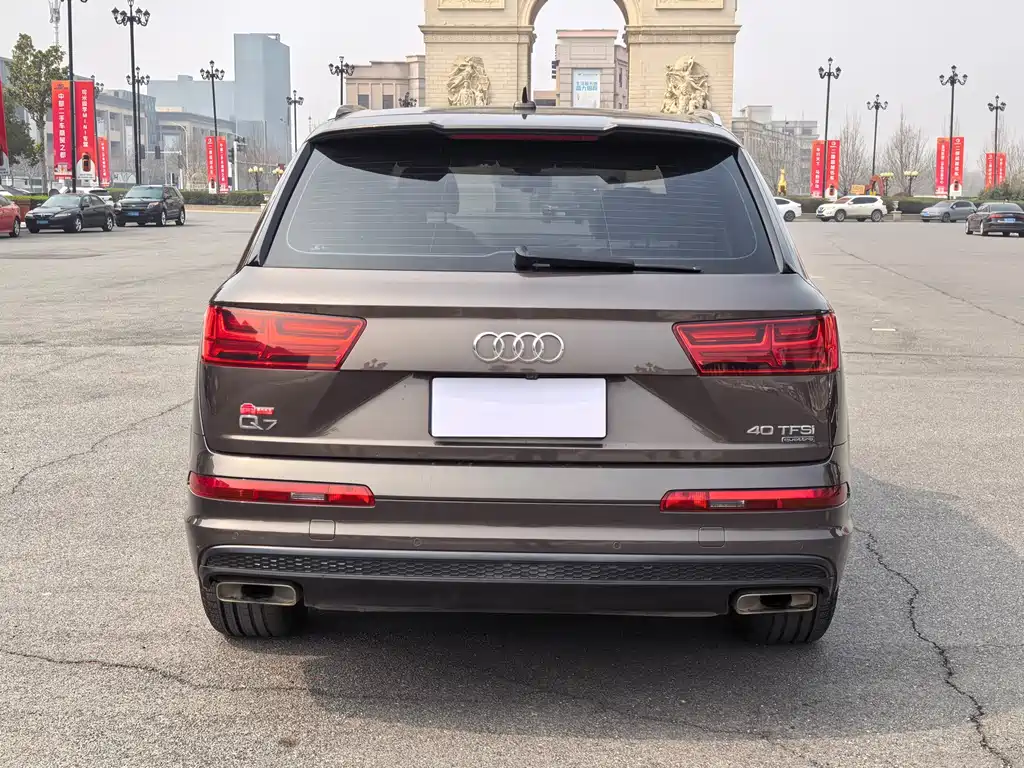 Audi Q7 2018 40 TFSI Comfort
