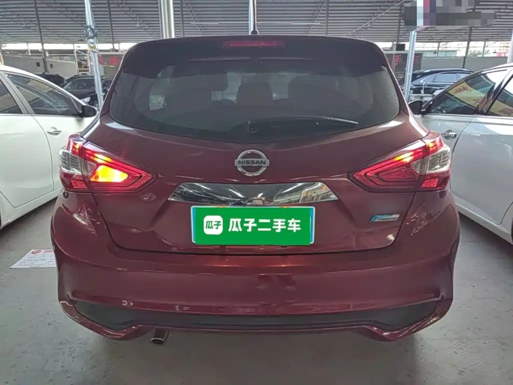 Nissan Tiida — миниатюра 6