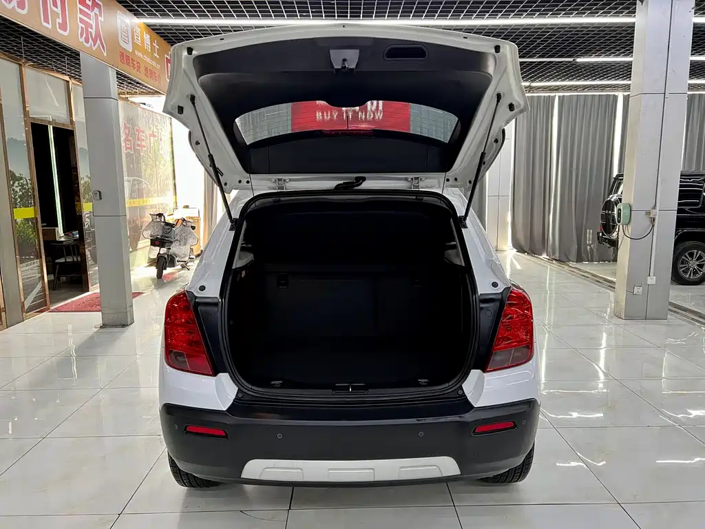 Chevrolet Trax — миниатюра 8