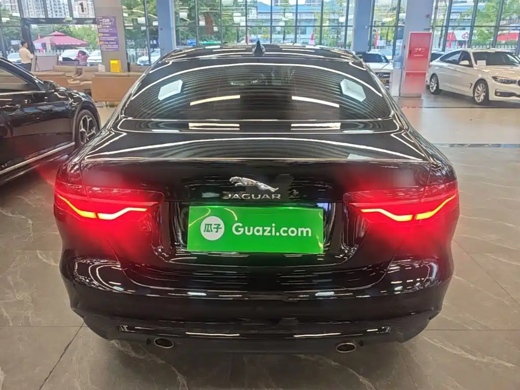 Jaguar XEL — миниатюра 6