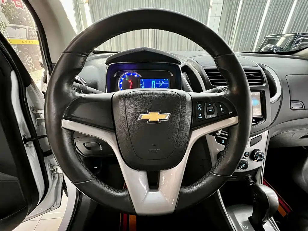 Chevrolet Trax — миниатюра 11