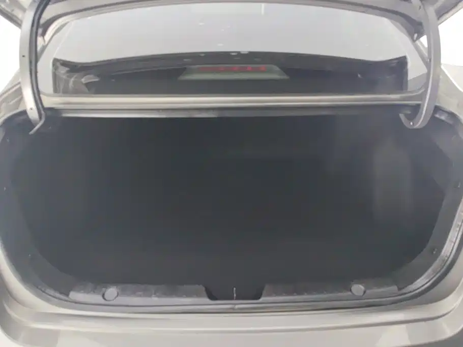Changan Eado — миниатюра 4