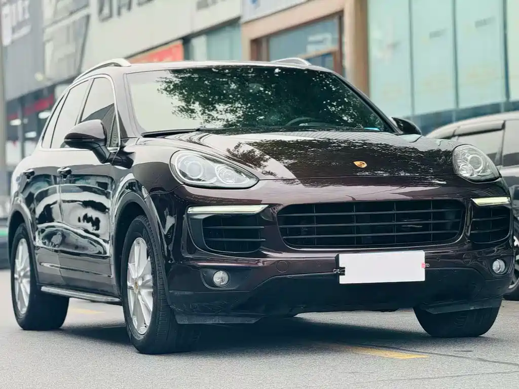 PORSCHE CAYENNE