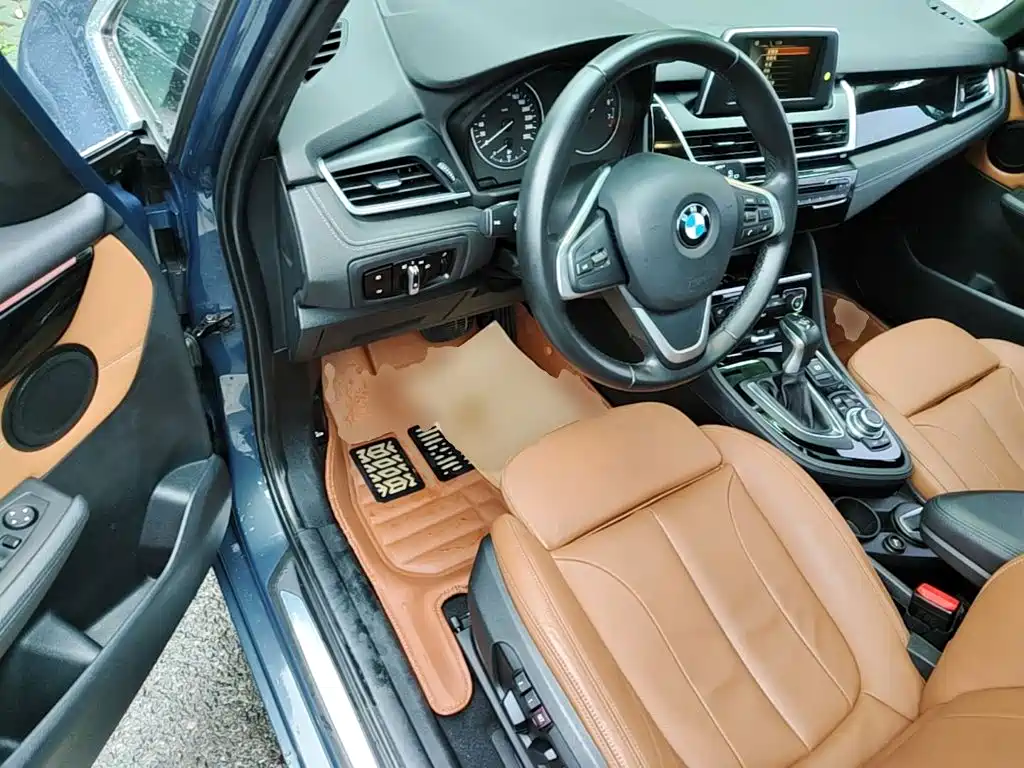 BMW 2 Series Active Tourer (Import) — миниатюра 16