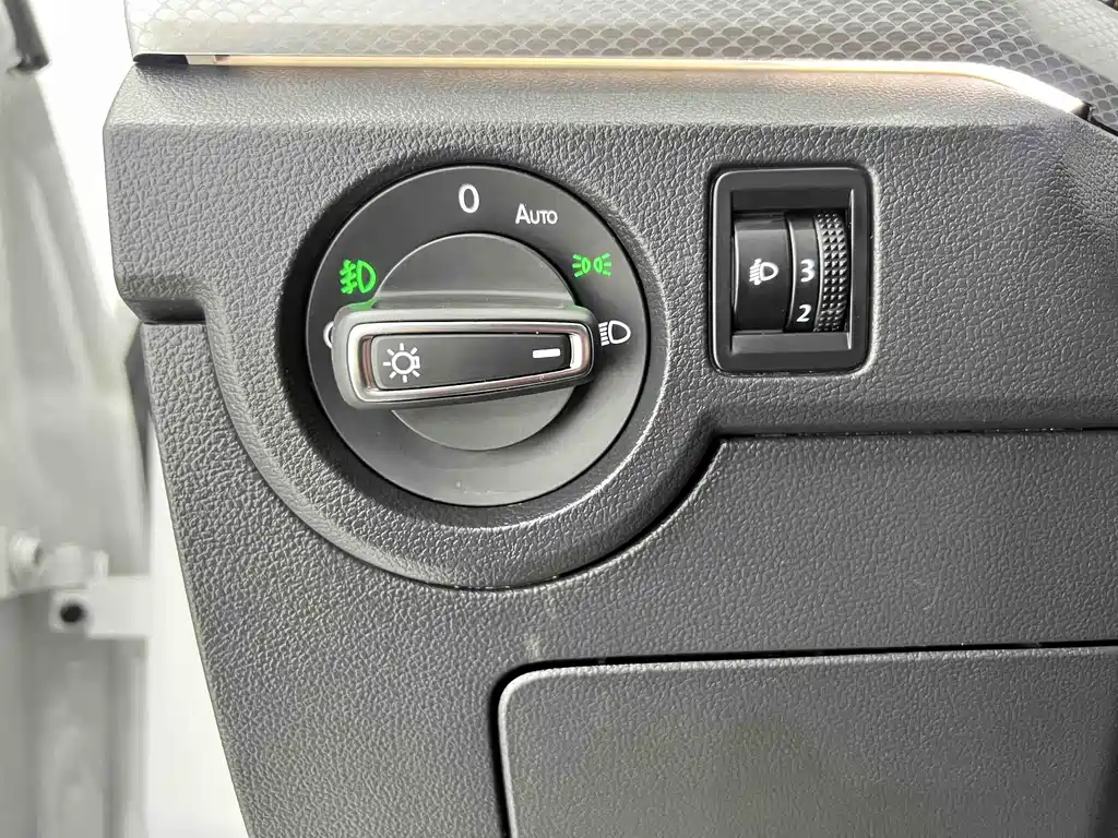 VOLKSWAGEN EXPLORING THE SHADOW