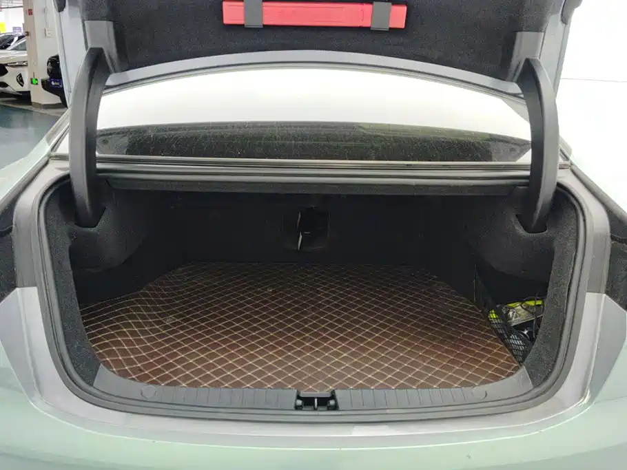 BYD Han — миниатюра 4