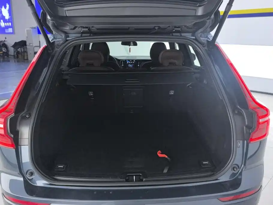 Volvo XC60 — миниатюра 4
