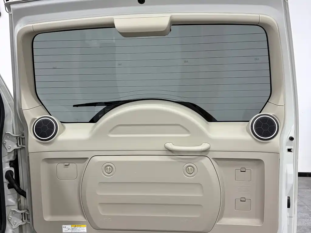 Mitsubishi Pajero (Import) — миниатюра 15