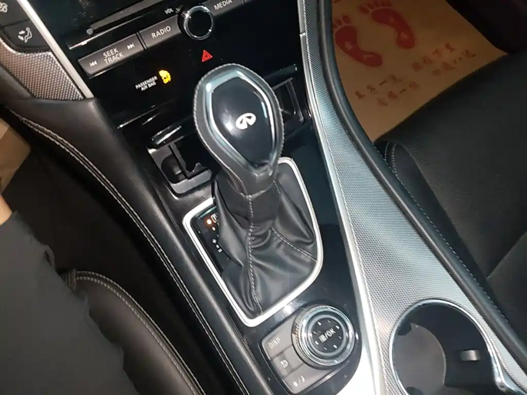 Infiniti Q50L — миниатюра 14