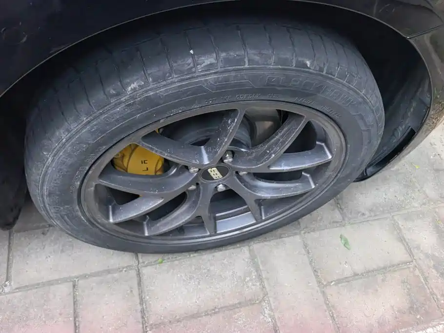 Tesla Model 3 — миниатюра 6