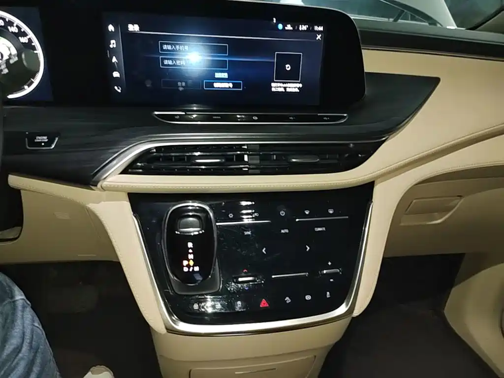 Buick GL8 — миниатюра 13