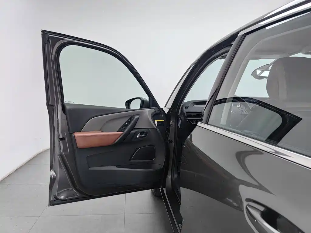 Citroen C4 Picasso — миниатюра 8